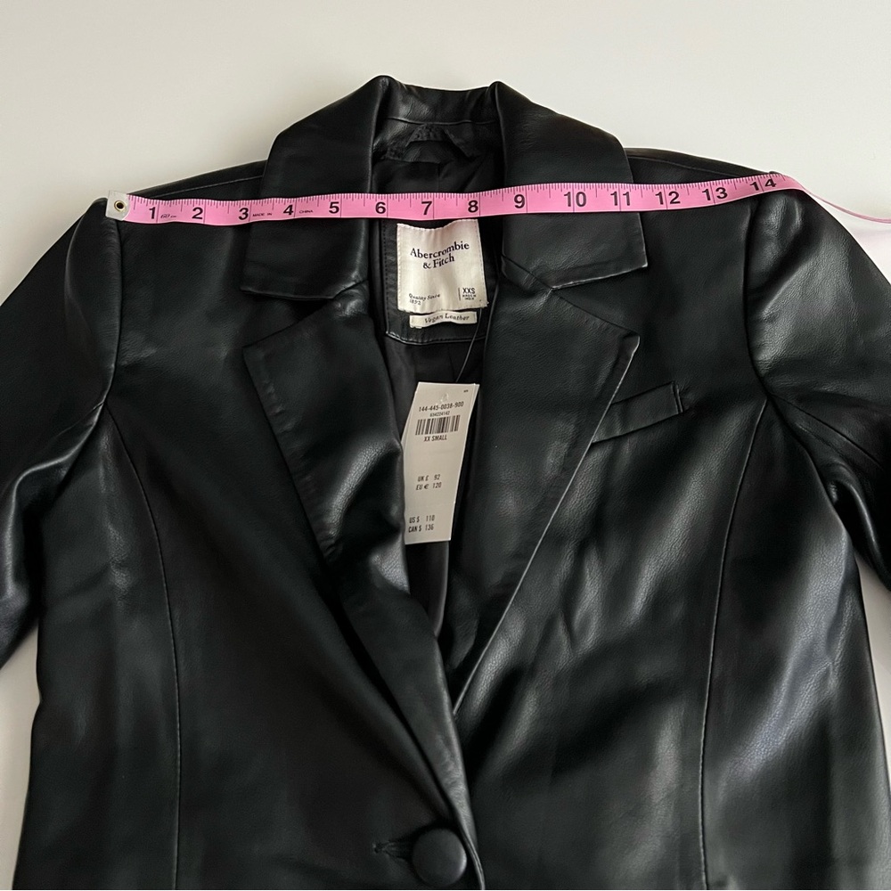 NWT Abercrombie & Fitch vegan leather cropped jacket, black, xxs - Picture 5 of 12